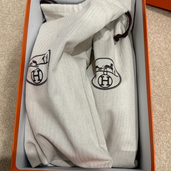 Hermès Brand New Furry Izmir Unworn Men's Sandals - Noir  - Size 44 - Picture 7 of 8